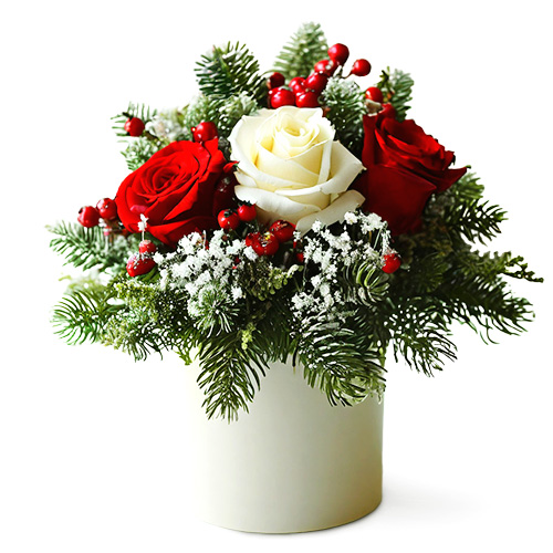 "Рубины на снегу". Зимняя композиция в коробке